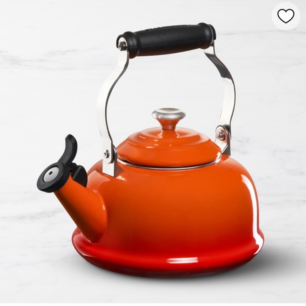 Le Creuset kettle in Flame New In Box